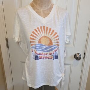NWT Jessica Simpson "I Wander To Find Myself" Tee With Sun And Waves